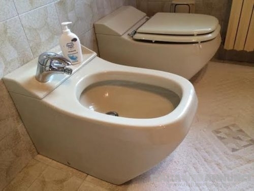 Bidet colorati fuori produzione