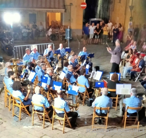 Vitaliano Gallo dirige I concerti estivi della Banda  P. Anfossi di Taggia 2024 