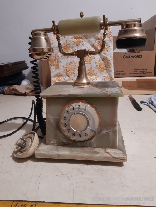 Telefono Antico